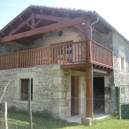 D'hote Au Col De Cygne Bed & Breakfast